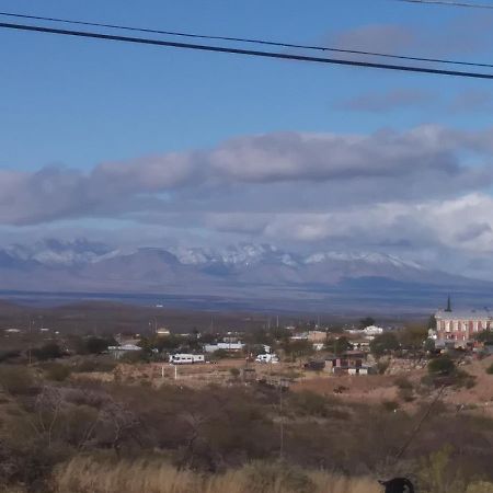 トゥームストーンMountain View Efficiencyアパートメント エクステリア 写真